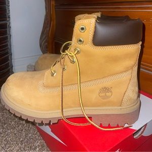 Timberlands tan boots